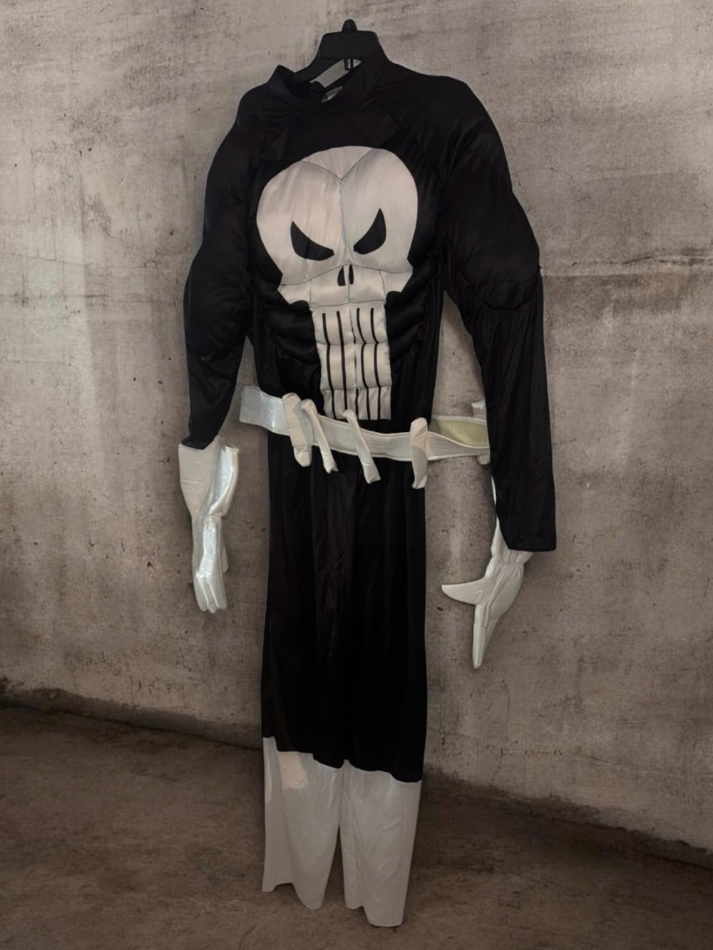 Marvel The Punisher Muscle Men’s Adult Halloween Costume Plus Size 48-52